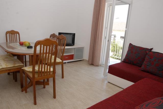 Apartments Dosljak Tivat Eksteriør billede