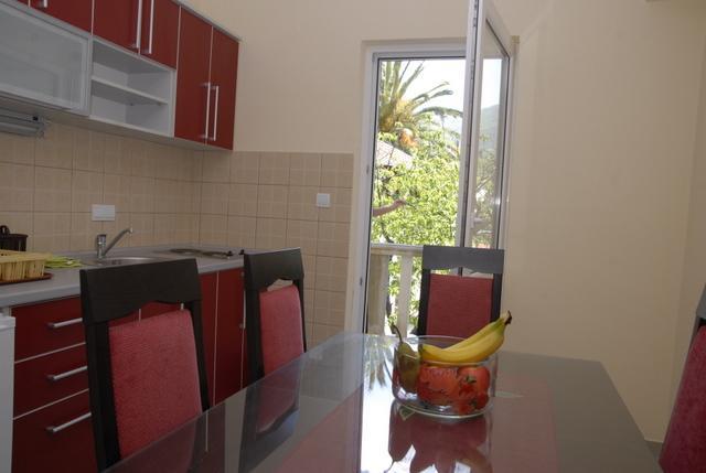 Apartments Dosljak Tivat Eksteriør billede