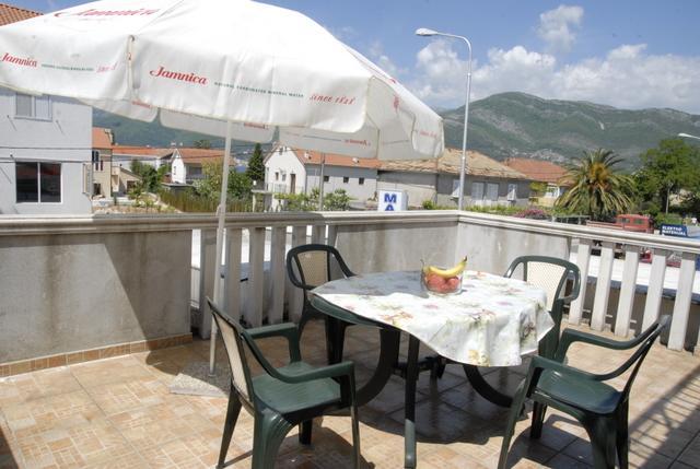 Apartments Dosljak Tivat Eksteriør billede