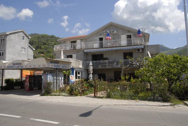Apartments Dosljak Tivat Eksteriør billede